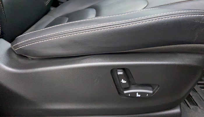 2020 MG HECTOR SHARP DCT PETROL, Petrol, Automatic, 9,371 km, Driver Side Adjustment Panel