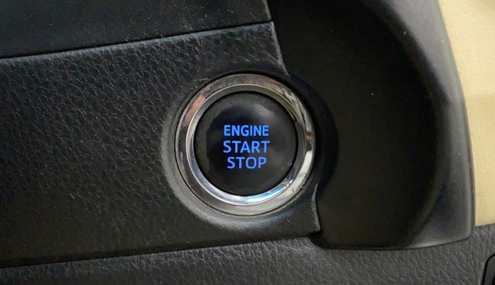 2018 Toyota Corolla Altis GL PETROL, Petrol, Manual, 97,088 km, Keyless Start/ Stop Button