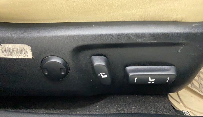 2018 Toyota Corolla Altis GL PETROL, Petrol, Manual, 97,088 km, Driver Side Adjustment Panel