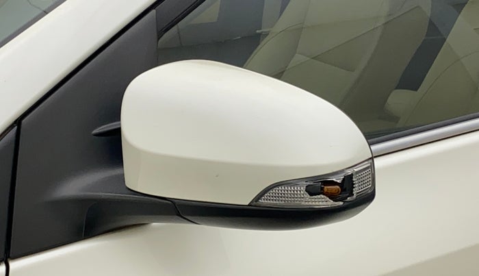 2018 Toyota Corolla Altis GL PETROL, Petrol, Manual, 97,088 km, Left rear-view mirror - Indicator light has minor damage