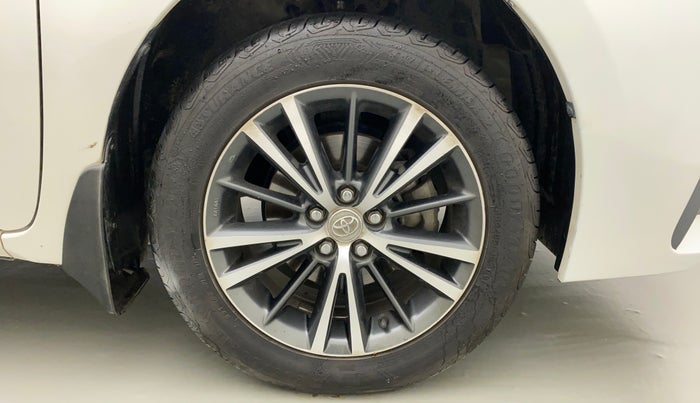 2018 Toyota Corolla Altis GL PETROL, Petrol, Manual, 97,088 km, Right Front Wheel