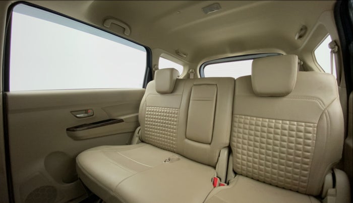 2020 Maruti Ertiga ZXI AT SHVS, Petrol, Automatic, 13,909 km, Right Side Rear Door Cabin