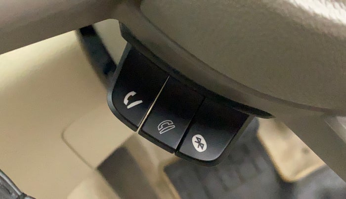 2020 Maruti Ertiga ZXI AT SHVS, Petrol, Automatic, 13,909 km, Steering wheel - Phone control not functional