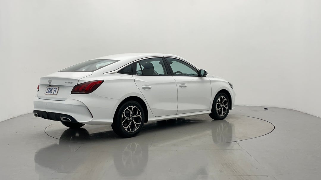 Right Back Diagonal (45- Degree) View