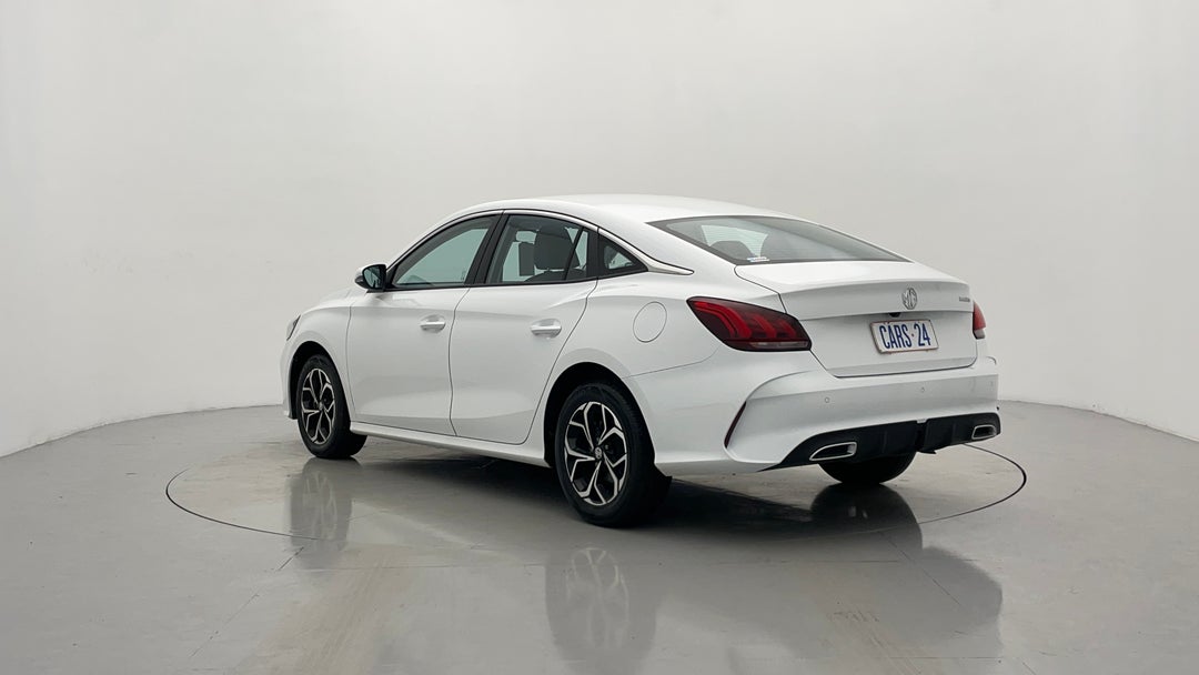 Left Back Diagonal (45- Degree) View