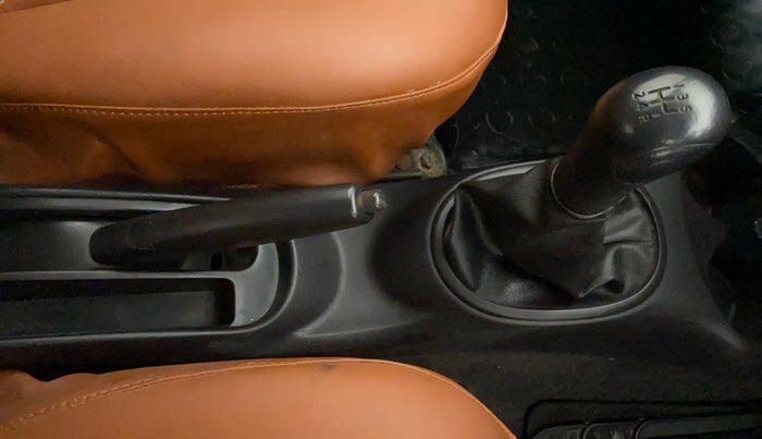 2012 Nissan Micra XL PETROL, CNG, Manual, 81,002 km, Gear Lever
