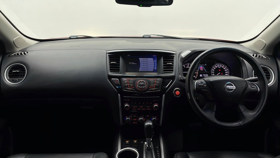 2014 Nissan Pathfinder St-l (4x2), Automatic, 83775 km, Dashboard View