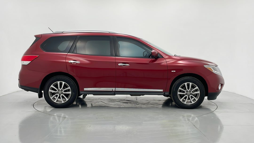 2014 Nissan Pathfinder St-l (4x2), Automatic, 83775 km, Right Side View