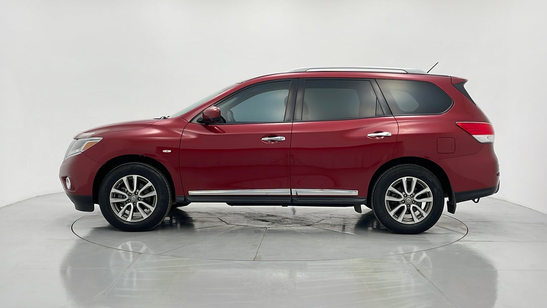 2014 Nissan Pathfinder St-l (4x2), Automatic, 83775 km, Left Side View