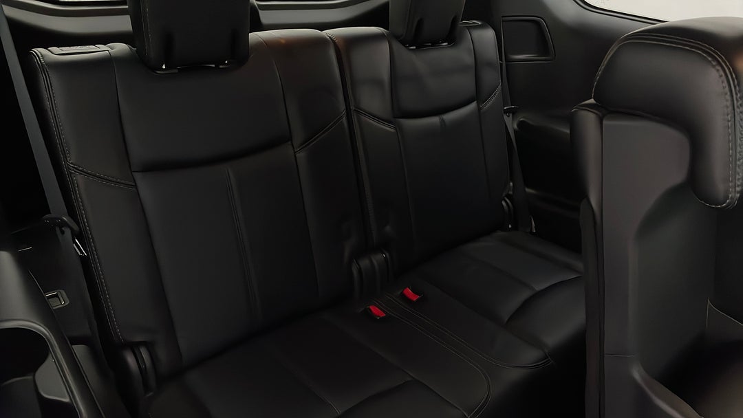 2014 Nissan Pathfinder St-l (4x2), Automatic, 83775 km, Third Row Seats