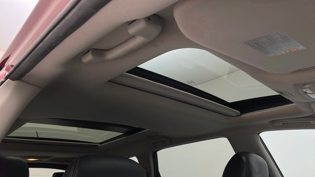 2014 Nissan Pathfinder St-l (4x2), Automatic, 83775 km, Interior Sunroof/Moonroof