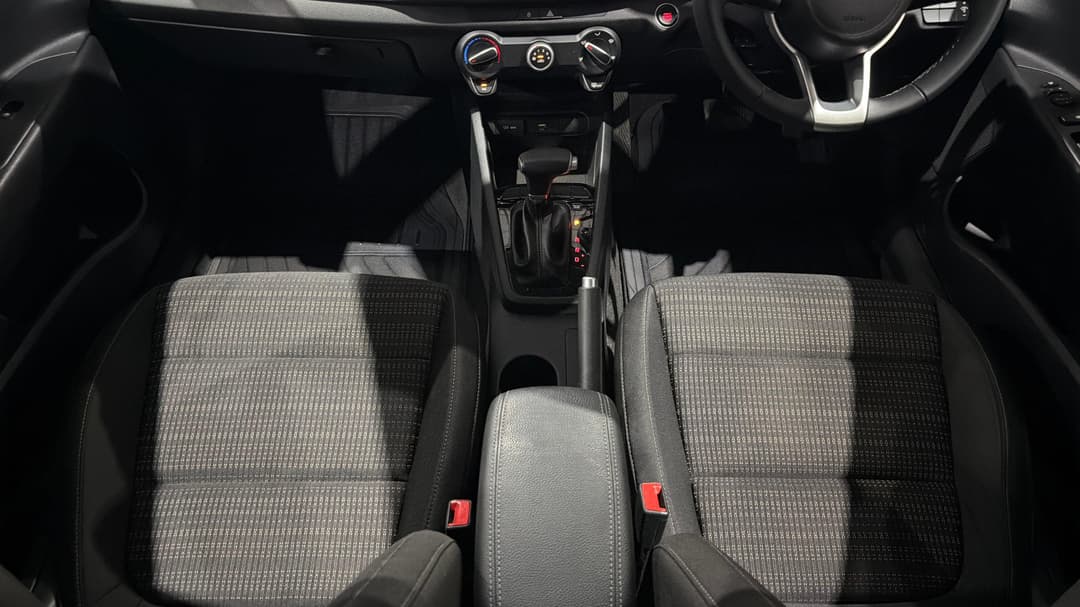 2022 Kia Stonic Sport, Automatic, 64964 km, Center Console