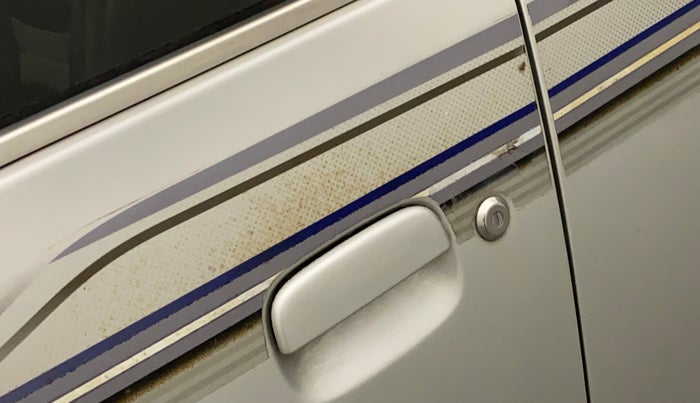 2013 Maruti Wagon R Stingray VXI, Petrol, Manual, 35,954 km, Front passenger door - Slight discoloration