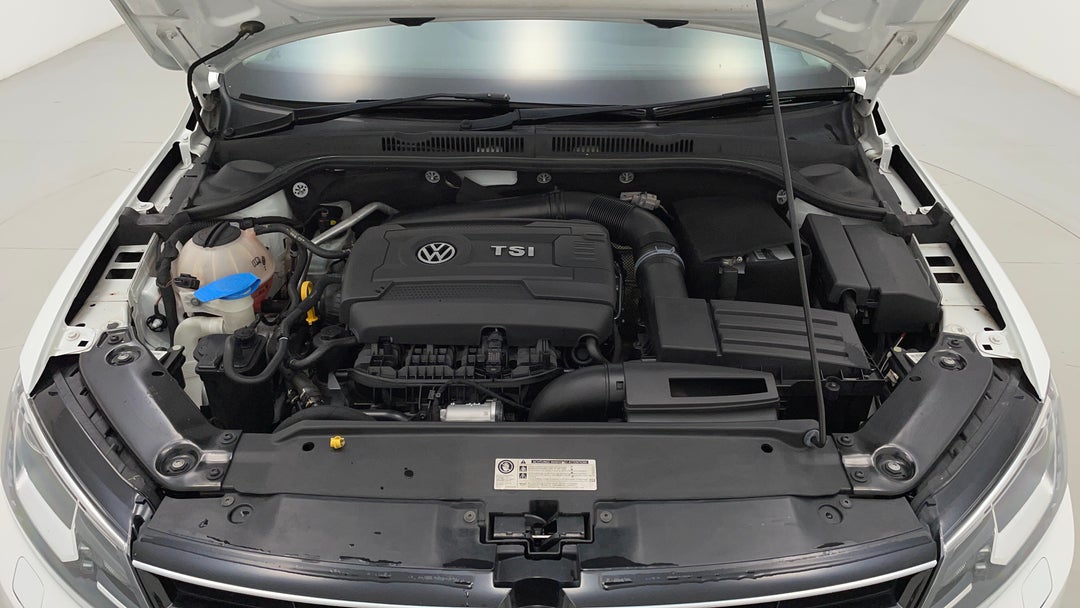 Open Bonnet (Engine)