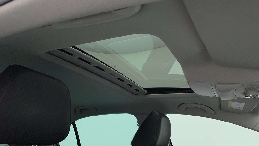 Interior Sunroof/Moonroof