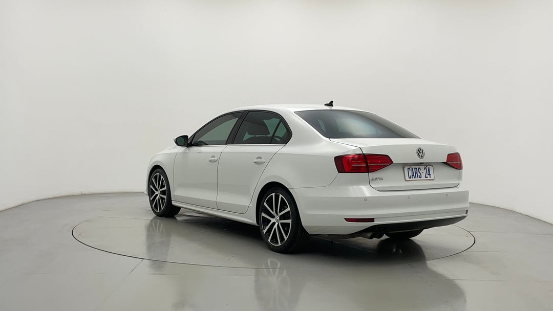 Left Back Diagonal (45- Degree) View