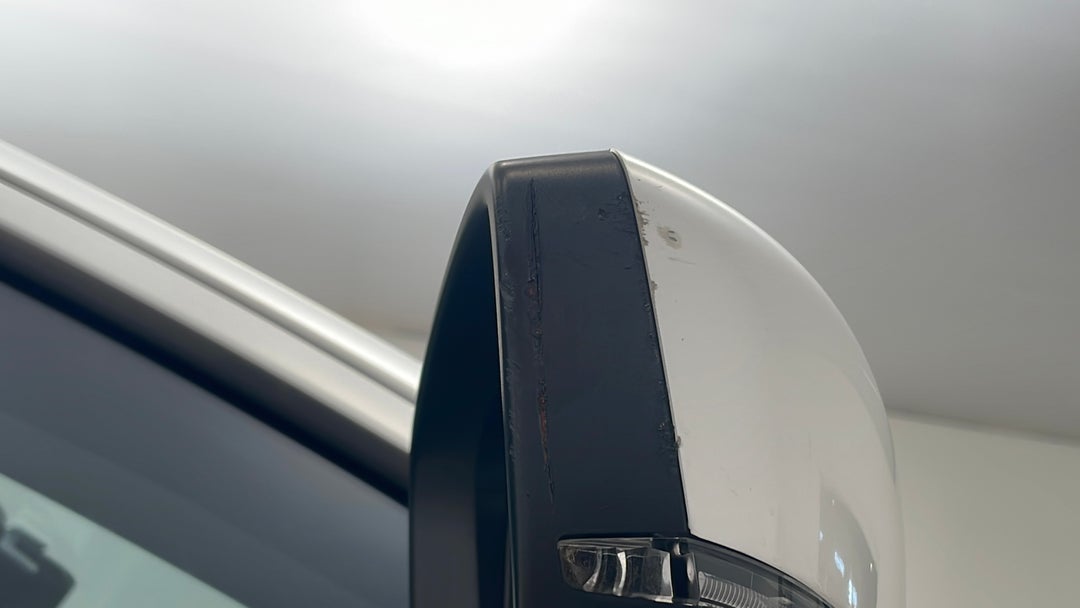 Side Mirrors Housing RHS Scratch