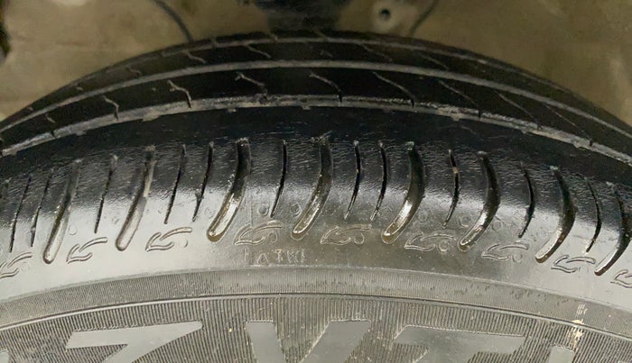 2021 Maruti S PRESSO VXI (O) CNG, CNG, Manual, 45,623 km, Left Front Tyre Tread