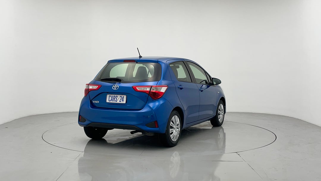 Right Back Diagonal (45- Degree) View