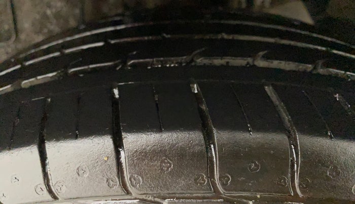 2017 Tata NEXON XM DIESEL, Diesel, Manual, 88,088 km, Left Rear Tyre Tread