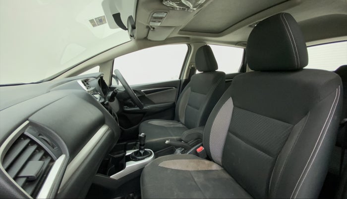 2018 Honda WR-V 1.5 i-DTEC VX MT, Diesel, Manual, 50,574 km, Right Side Front Door Cabin