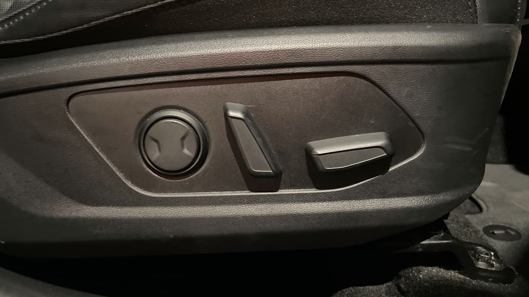 2022 Hyundai Tucson Elite (AWD), Automatic, 83503 km, Drivers Side Adjustment Panel