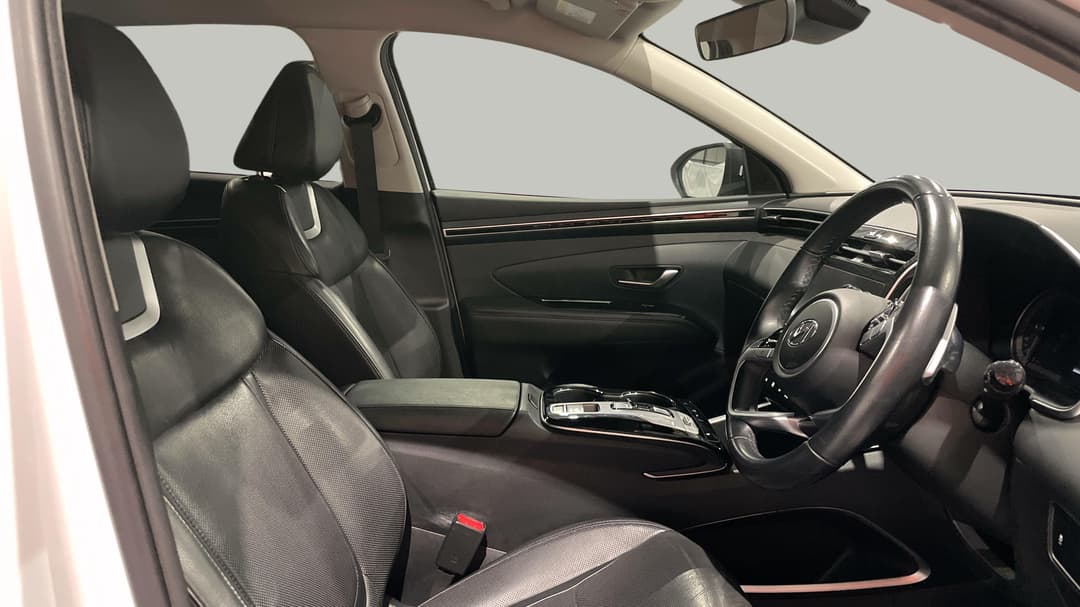 2022 Hyundai Tucson Elite (AWD), Automatic, 83503 km, Right Side Front Door Cabin View