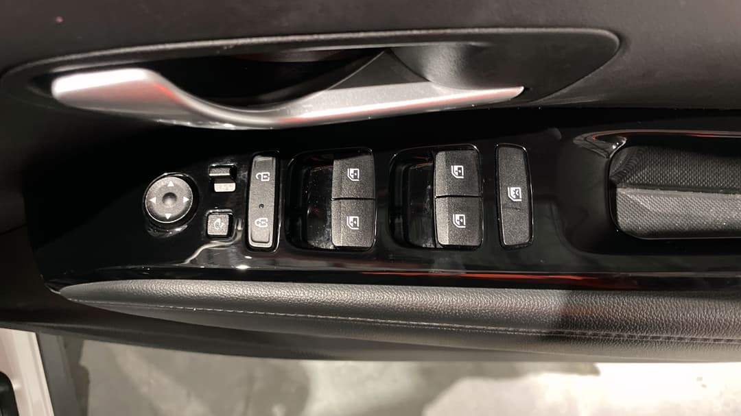 2022 Hyundai Tucson Elite (AWD), Automatic, 83503 km, Drivers Side Door Panel Controls