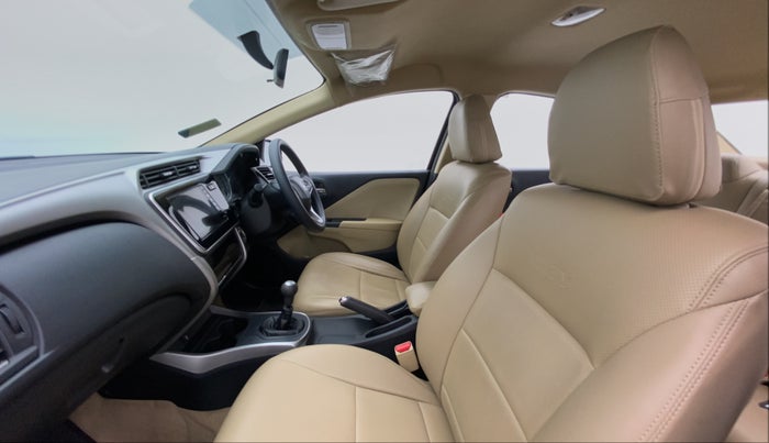 2019 Honda City V MT PETROL, Petrol, Manual, 34,066 km, Right Side Front Door Cabin