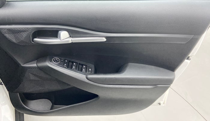 2020 KIA SELTOS HTK 1.5 PETROL, Petrol, Manual, 4,846 km, Driver Side Door Panels Control