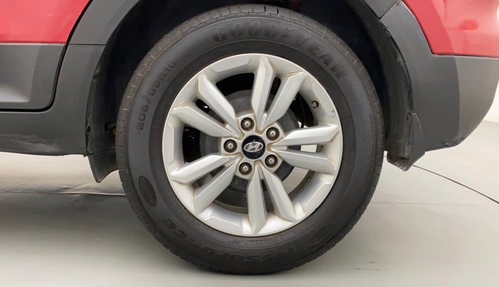 2016 Hyundai Creta SX PLUS 1.6 PETROL, Petrol, Manual, 85,574 km, Left Rear Wheel