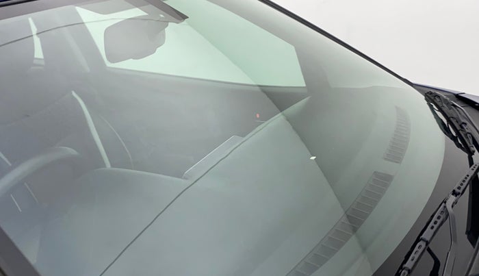 2019 Maruti Baleno ALPHA PETROL 1.2, Petrol, Manual, 61,806 km, Front windshield - Minor spot on windshield