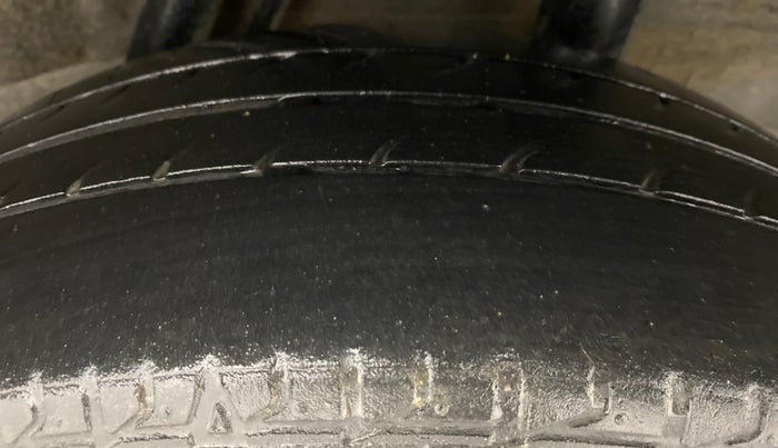 2015 Honda City V MT PETROL, Petrol, Manual, 29,125 km, Left Rear Tyre Tread