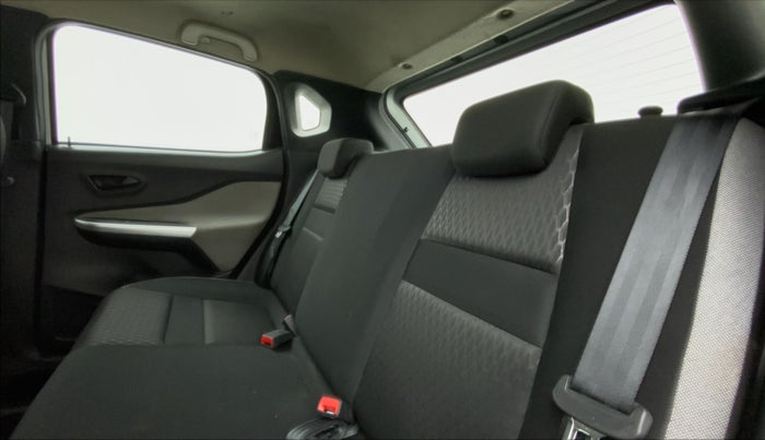 2022 Nissan MAGNITE XE 1.0 MT, Petrol, Manual, 26,977 km, Right Side Rear Door Cabin