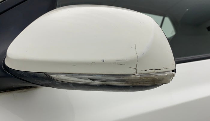 2014 Hyundai Xcent S 1.2 OPT, Petrol, Manual, 64,118 km, Left rear-view mirror - Indicator light has minor damage