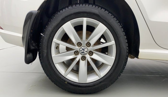 2016 Volkswagen Ameo HIGHLINE 1.2, Petrol, Manual, 59,750 km, Right Rear Wheel