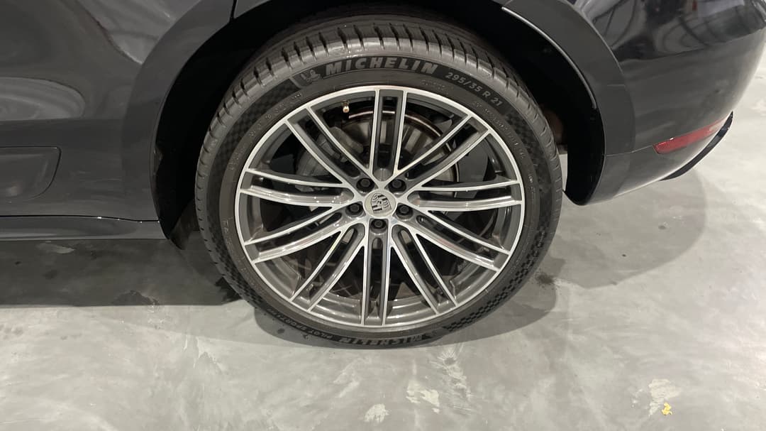 2019 Porsche Macan S, Automatic, 81403 km, Left Rear Wheel