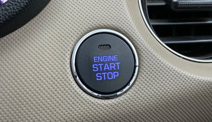 2018 Hyundai Grand i10 ASTA 1.2 VTVT, Petrol, Manual, 51,726 km, Keyless Start/ Stop Button