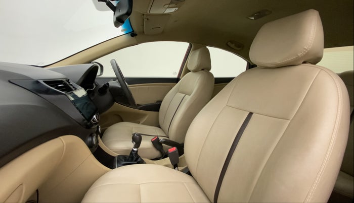 2017 Hyundai Verna 1.6 VTVT SX, Petrol, Manual, 85,902 km, Right Side Front Door Cabin