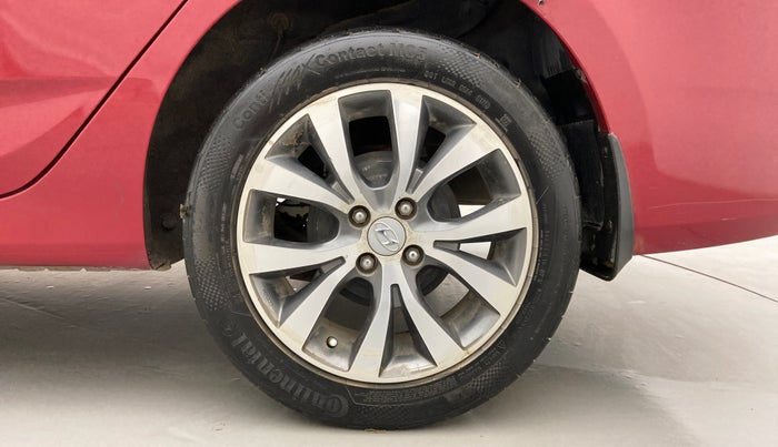 2017 Hyundai Verna 1.6 VTVT SX, Petrol, Manual, 85,902 km, Left Rear Wheel