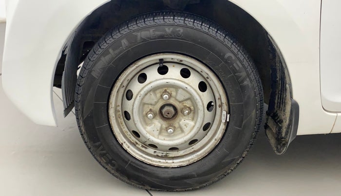 2014 Hyundai Eon ERA +, Petrol, Manual, 88,643 km, Left Front Wheel