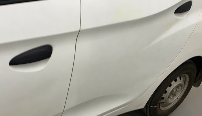 2014 Hyundai Eon ERA +, Petrol, Manual, 88,643 km, Rear left door - Paint has faded