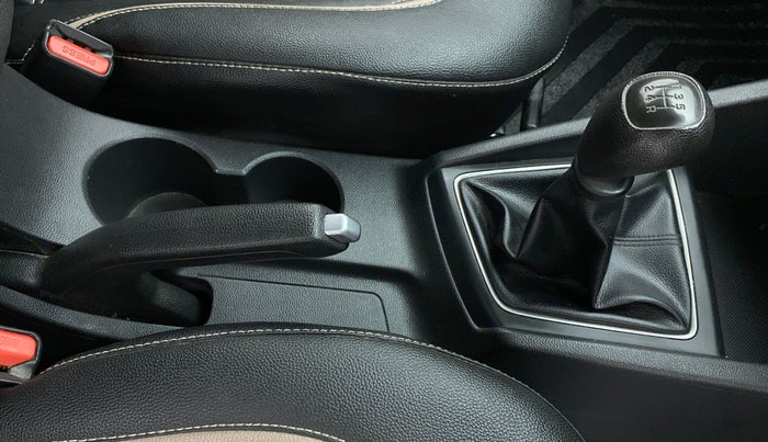 2017 Hyundai Elite i20 MAGNA 1.2, Petrol, Manual, 29,151 km, Gear Lever