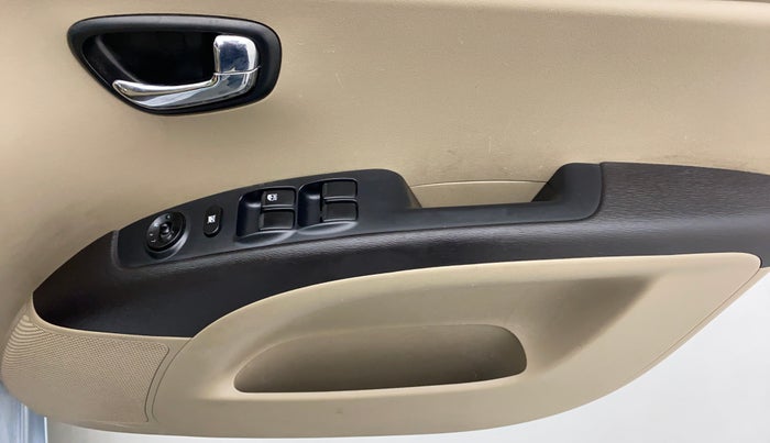 2012 Hyundai i10 SPORTZ 1.2 AT KAPPA2, Petrol, Automatic, 68,277 km, Driver Side Door Panels Control