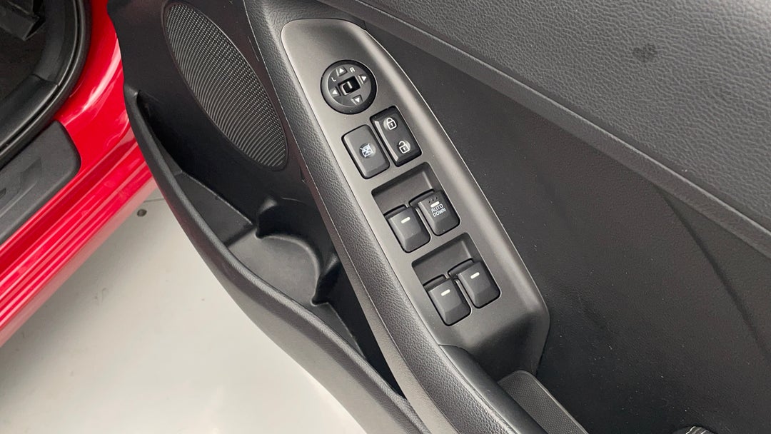 2018 Kia Cerato S, Automatic, 85813 km, Drivers Side Door Panel Controls
