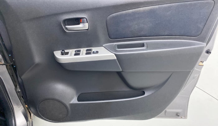 2012 Maruti Wagon R 1.0 VXI, Petrol, Manual, 32,013 km, Driver Side Door Panels Control