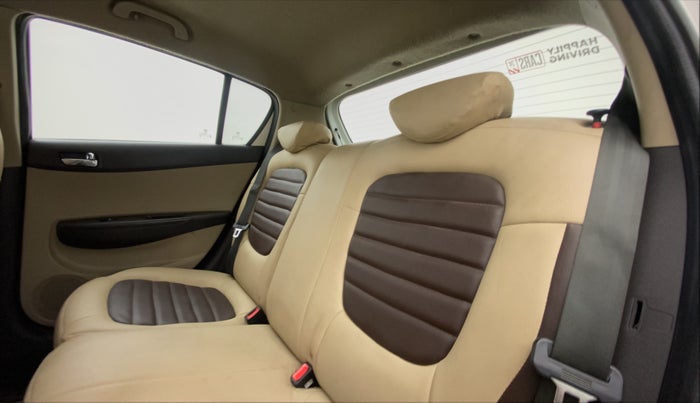 2014 Hyundai i20 ASTA 1.4 CRDI, Diesel, Manual, 89,094 km, Right Side Rear Door Cabin
