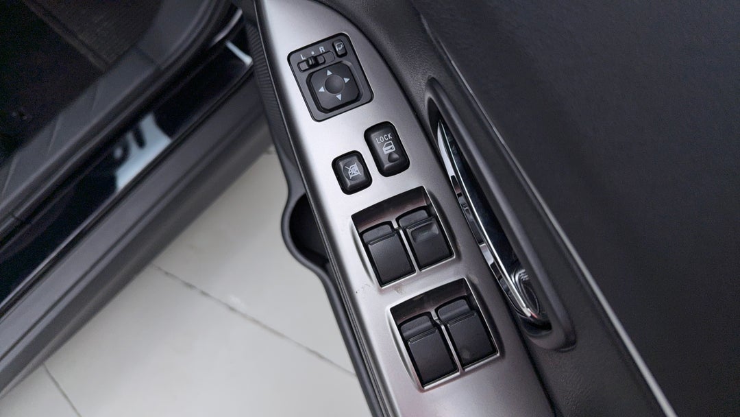 Drivers Side Door Panel Controls