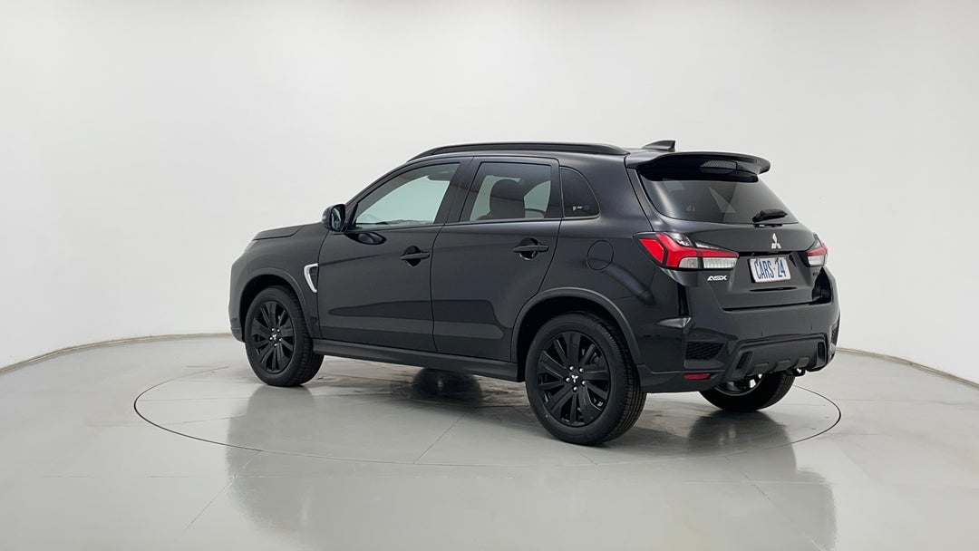 Left Back Diagonal (45- Degree) View