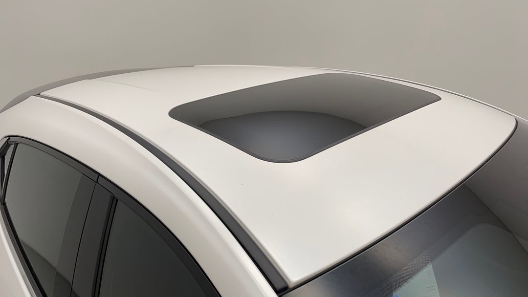 2020 Mazda 3 X20 Astina M Hybrid, Automatic, 47166 km, Roof/Sunroof View